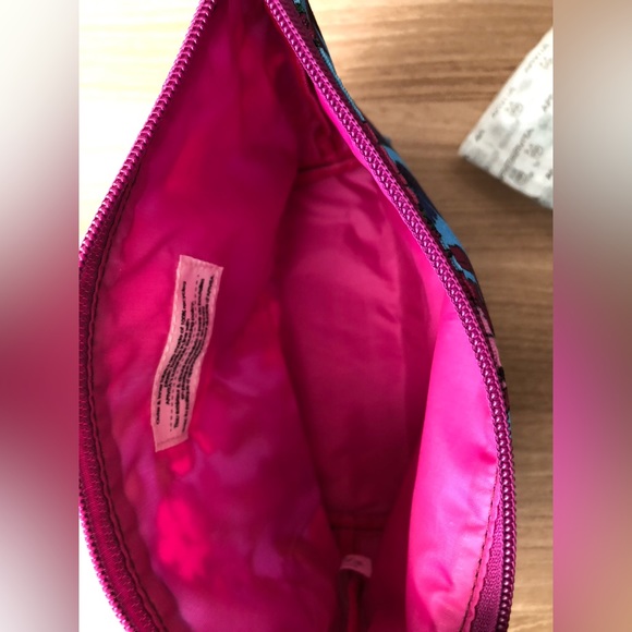 Apivita Makeup Toiletries Bag NWT - Picture 5 of 7